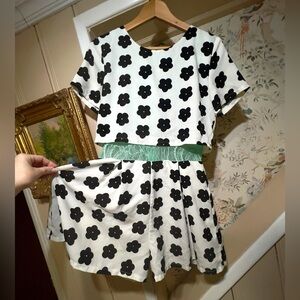 Zulily Black & White Floral Romper with Green Lace Underlay Bodice - Size S